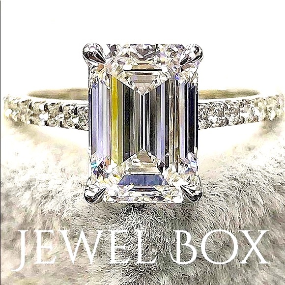 14k white gold panther earrings 2 CT diamond - Picture 9 of 9